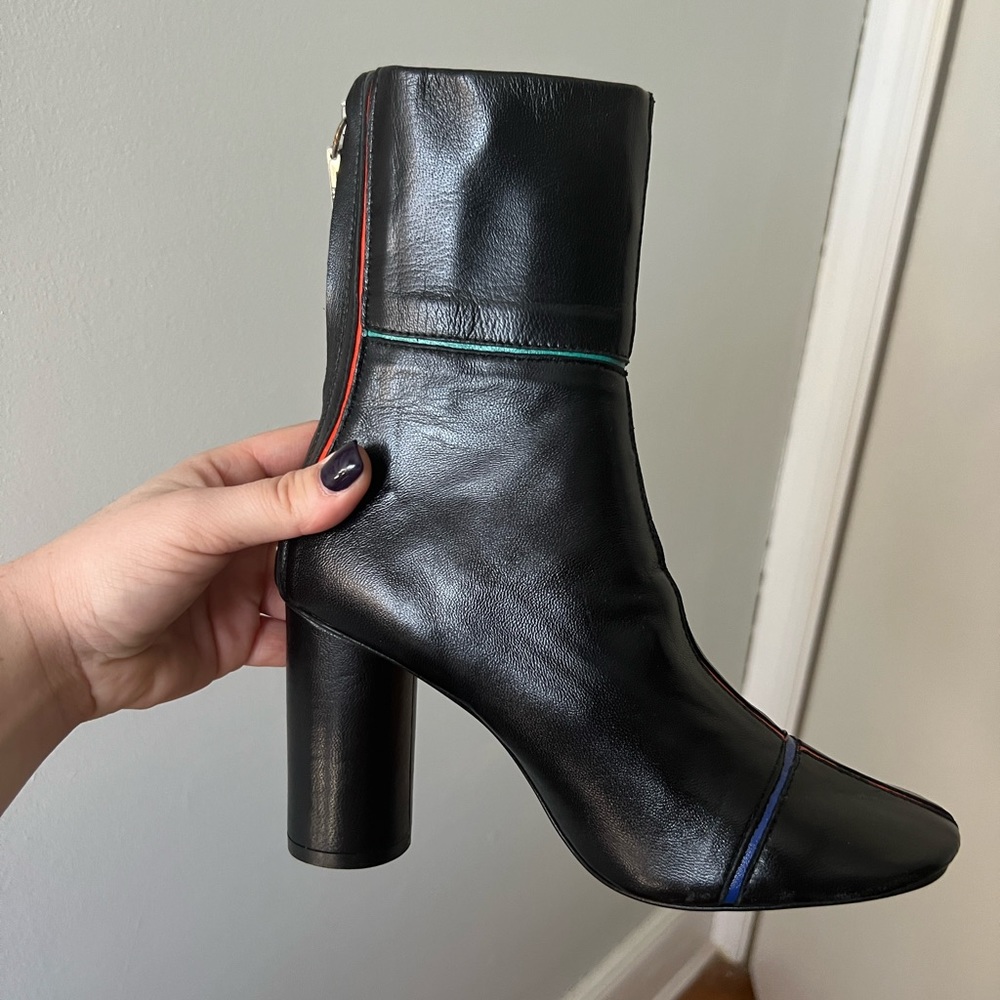 Black leather Zara booties